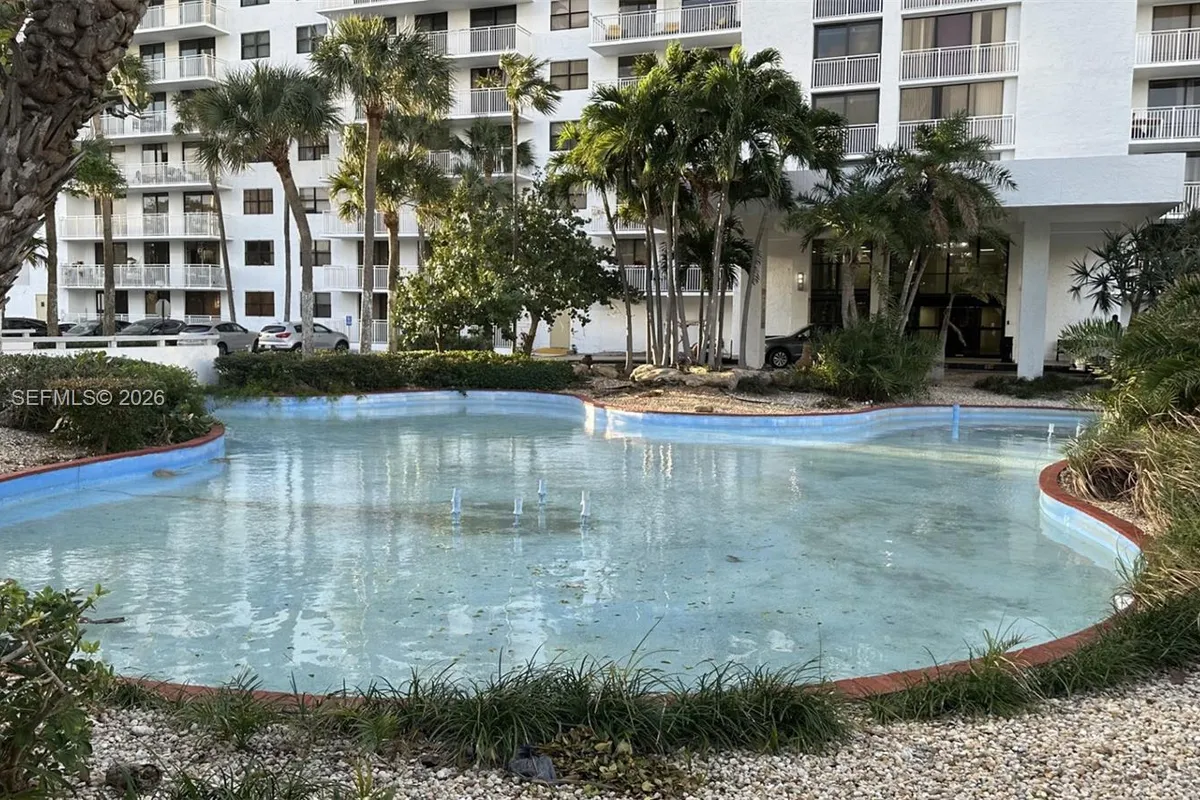 210 174th St # 1909, Sunny Isles Beach FL 33160