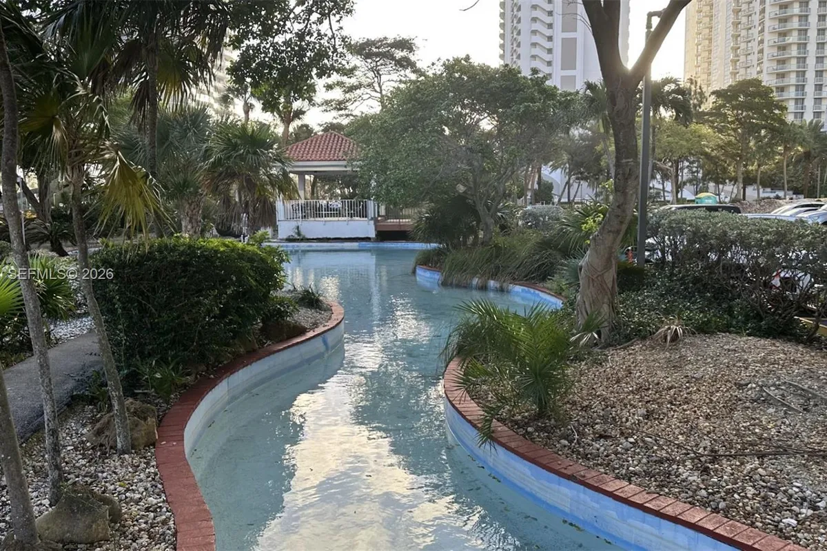 210 174th St # 1909, Sunny Isles Beach FL 33160