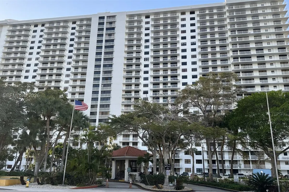 210 174th St # 1909, Sunny Isles Beach FL 33160