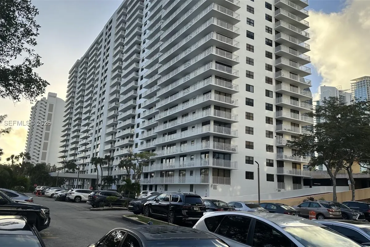 210 174th St # 1909, Sunny Isles Beach FL 33160