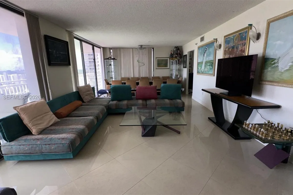 210 174th St # 1909, Sunny Isles Beach FL 33160