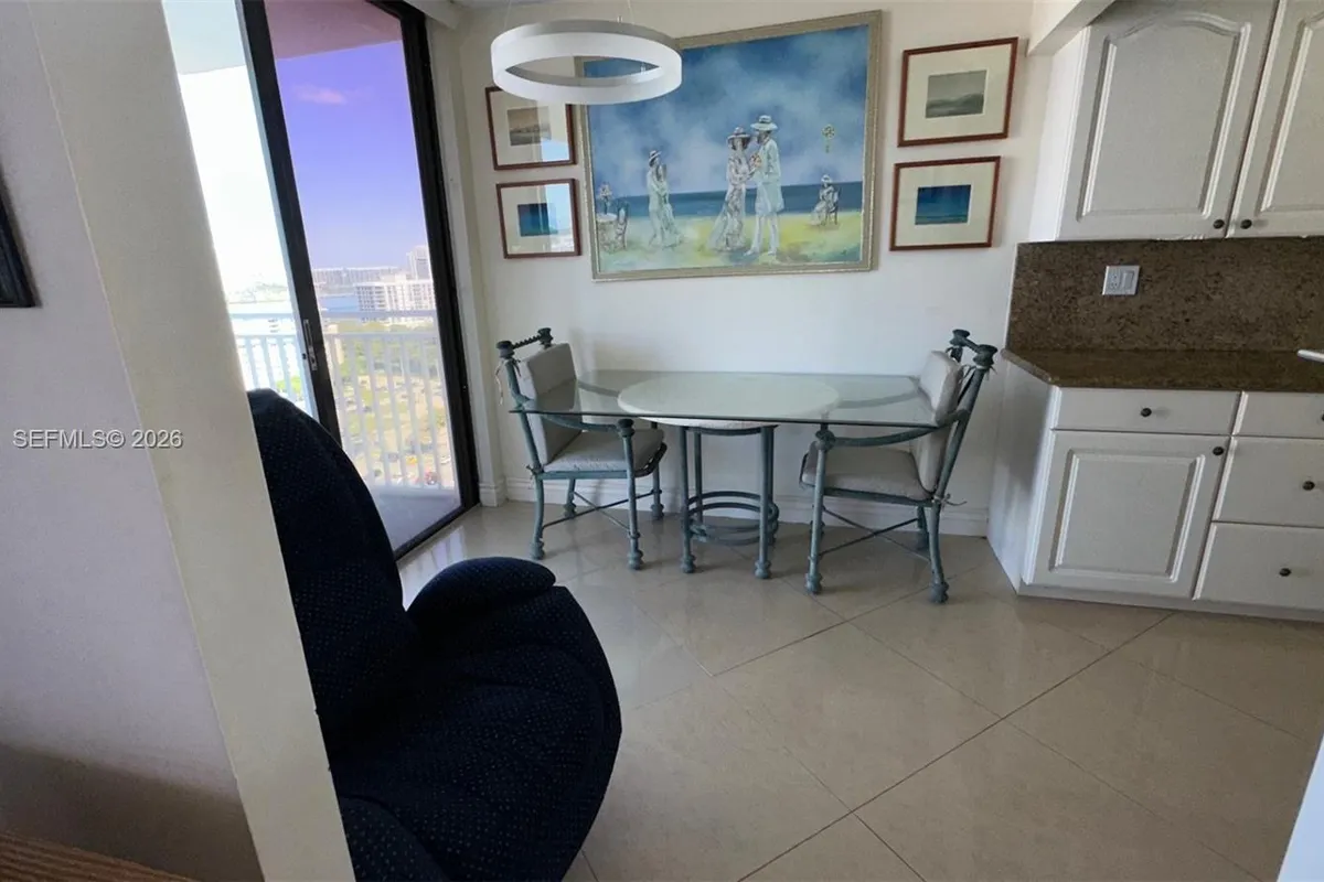 210 174th St # 1909, Sunny Isles Beach FL 33160