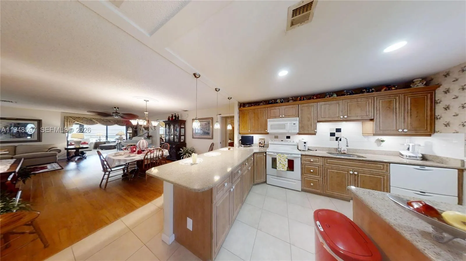 1527 Edgewater Circle, Fort Myers FL 33919