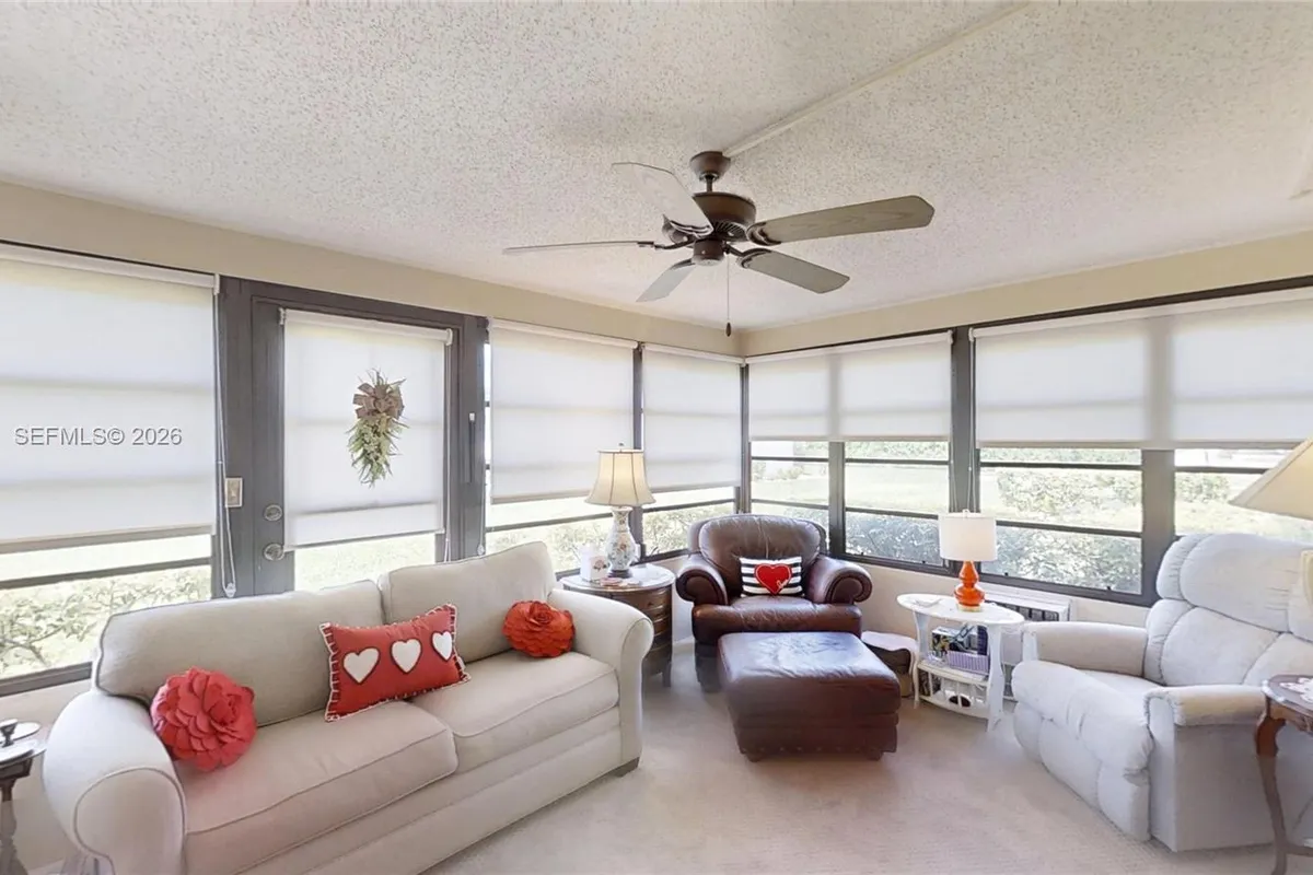 1527 Edgewater Circle, Fort Myers FL 33919