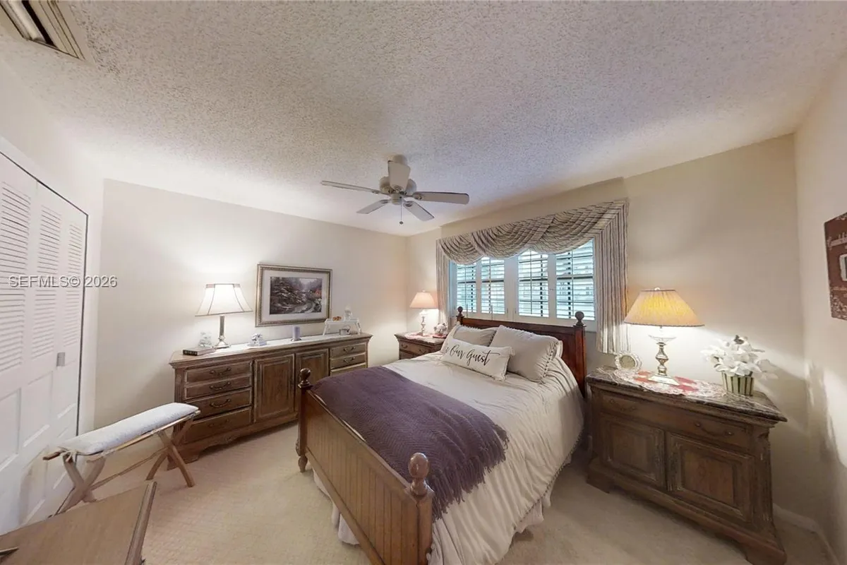 1527 Edgewater Circle, Fort Myers FL 33919