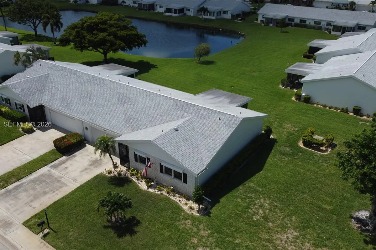 1527 Edgewater Circle, Fort Myers FL 33919