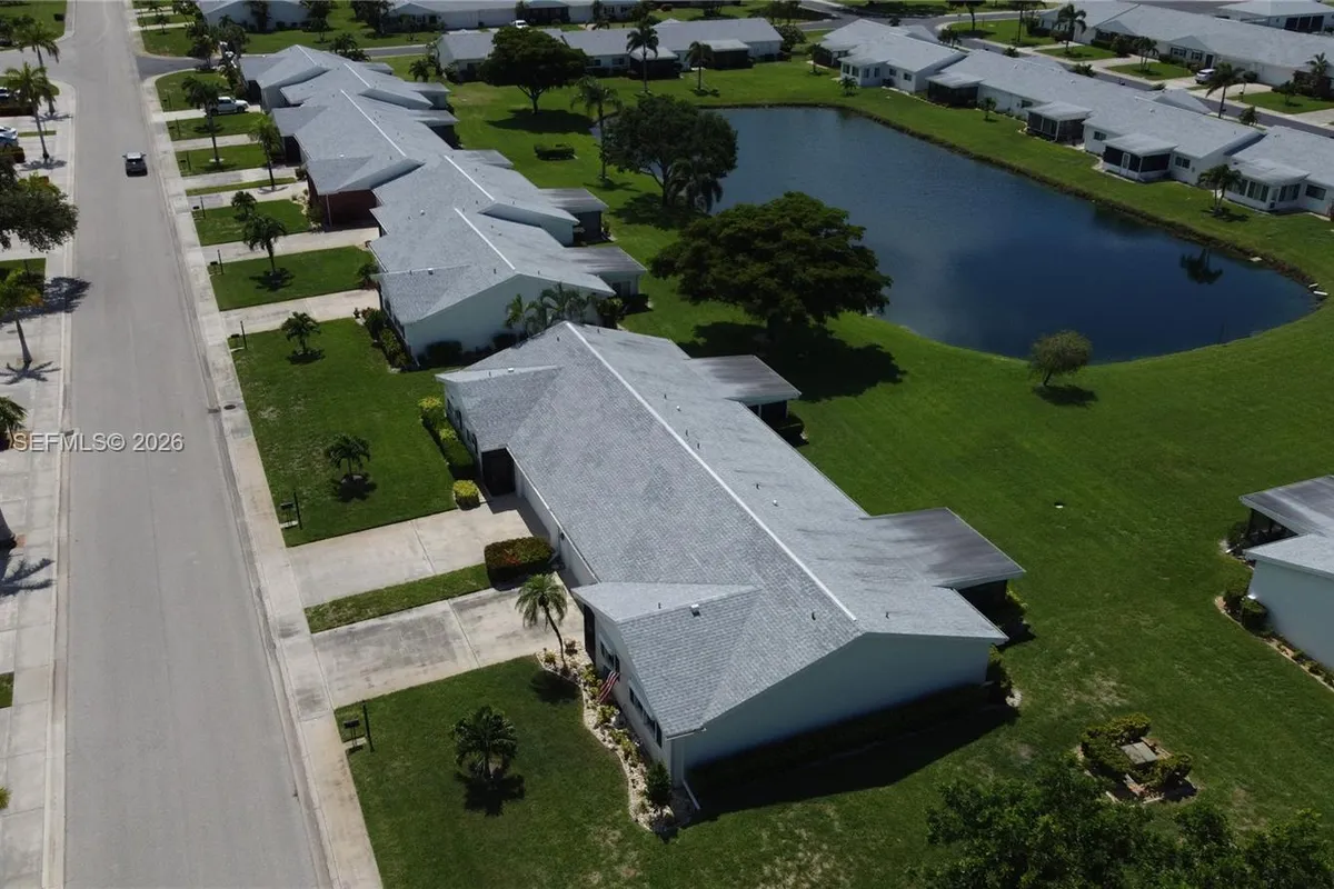 1527 Edgewater Circle, Fort Myers FL 33919