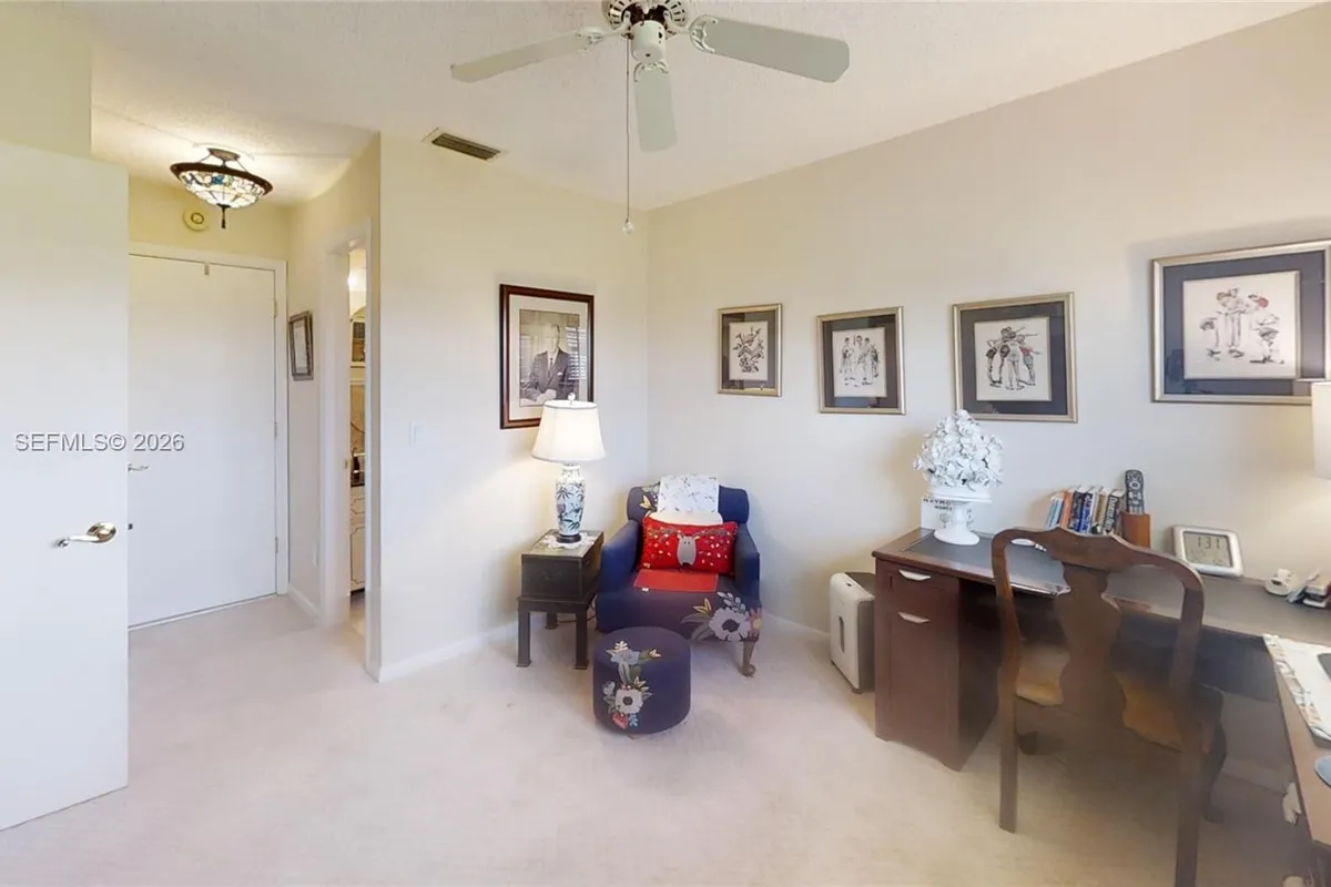 1527 Edgewater Circle, Fort Myers FL 33919