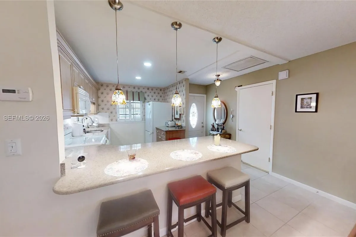 1527 Edgewater Circle, Fort Myers FL 33919