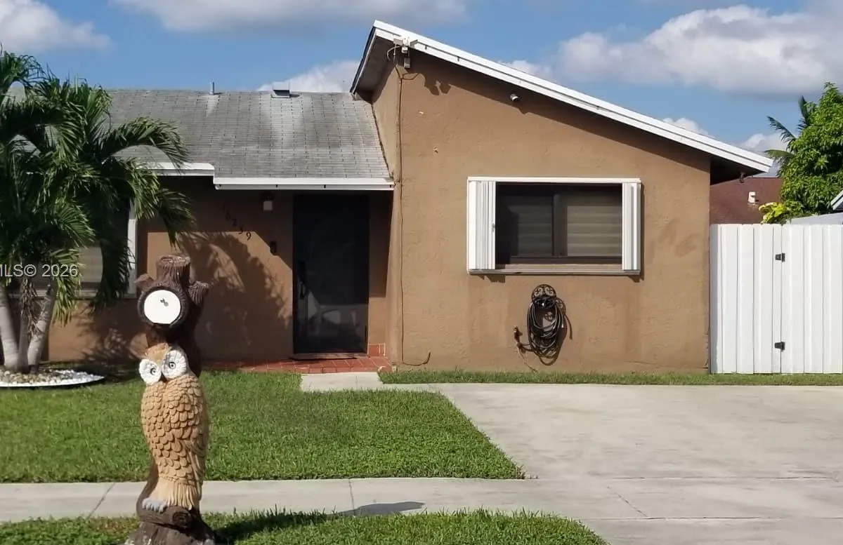 16239 SW 305th St, Homestead FL 33033