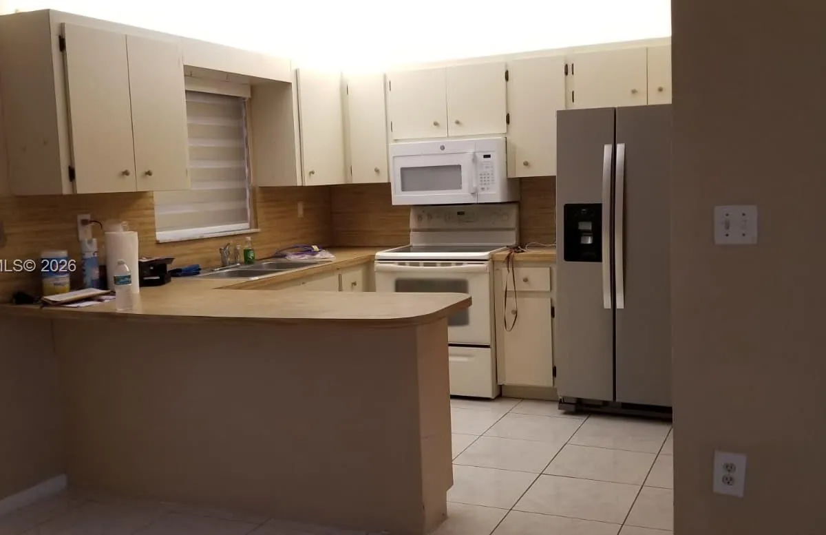 16239 SW 305th St, Homestead FL 33033