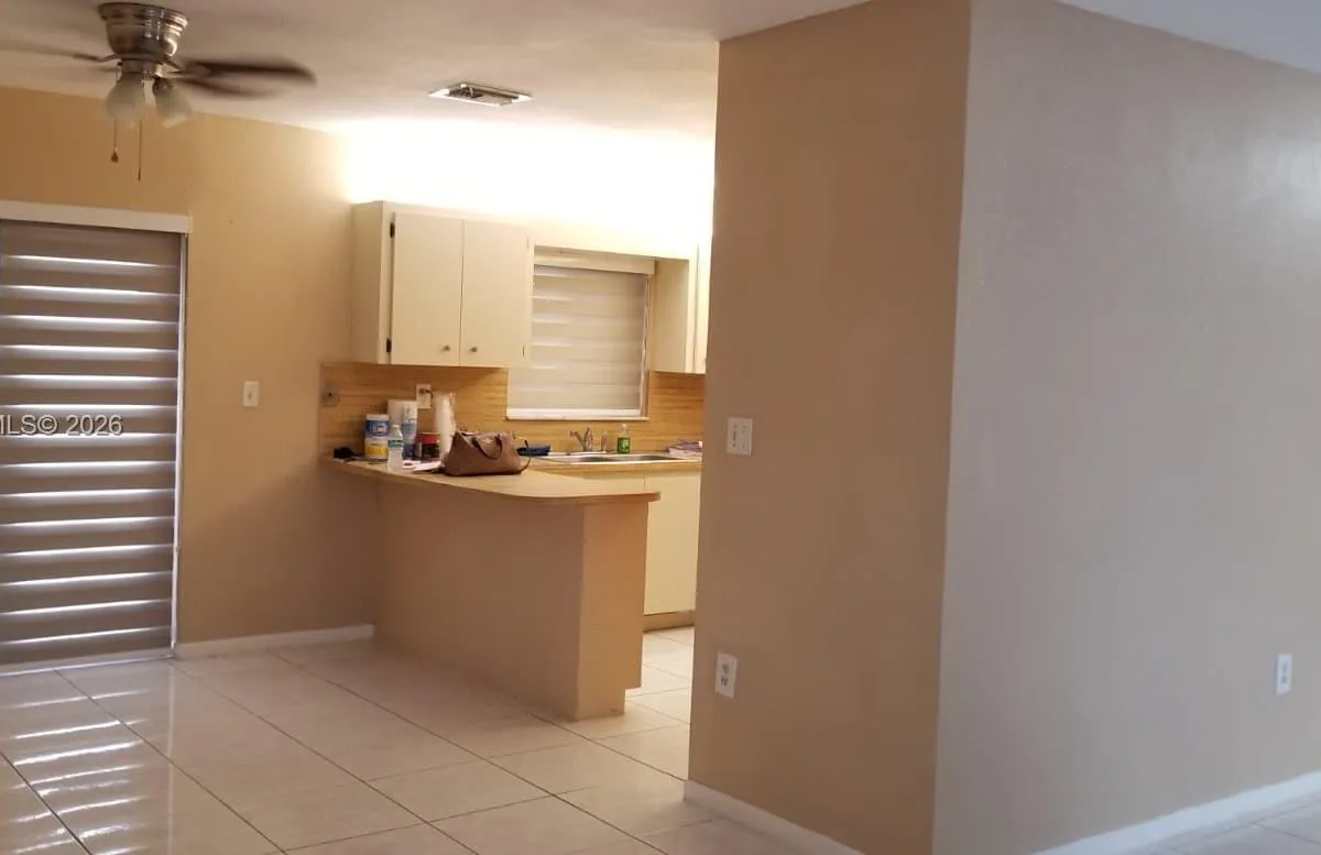 16239 SW 305th St, Homestead FL 33033