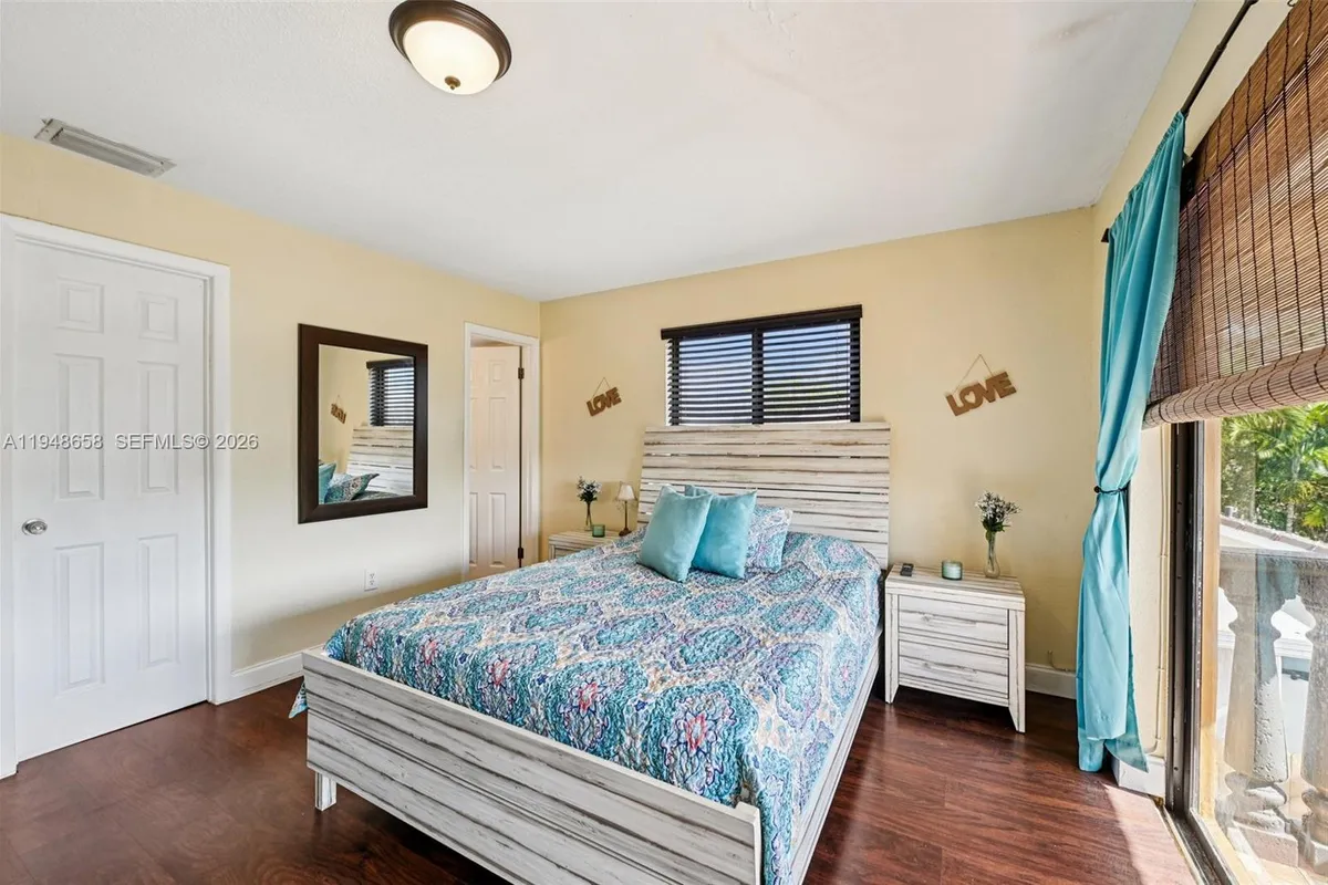 10365 SW 11th Ter # 9B, Miami FL 33174