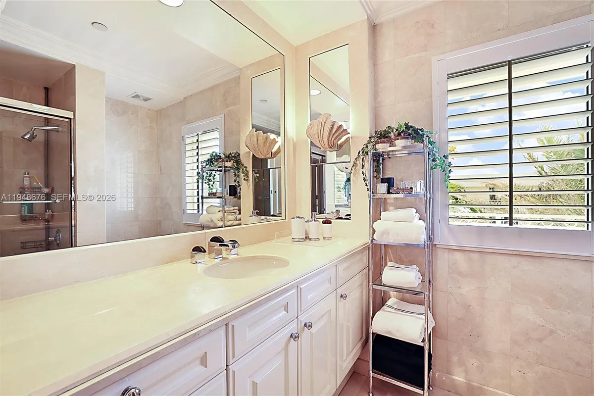 19950 Beach Rd # 4S, Jupiter FL 33469