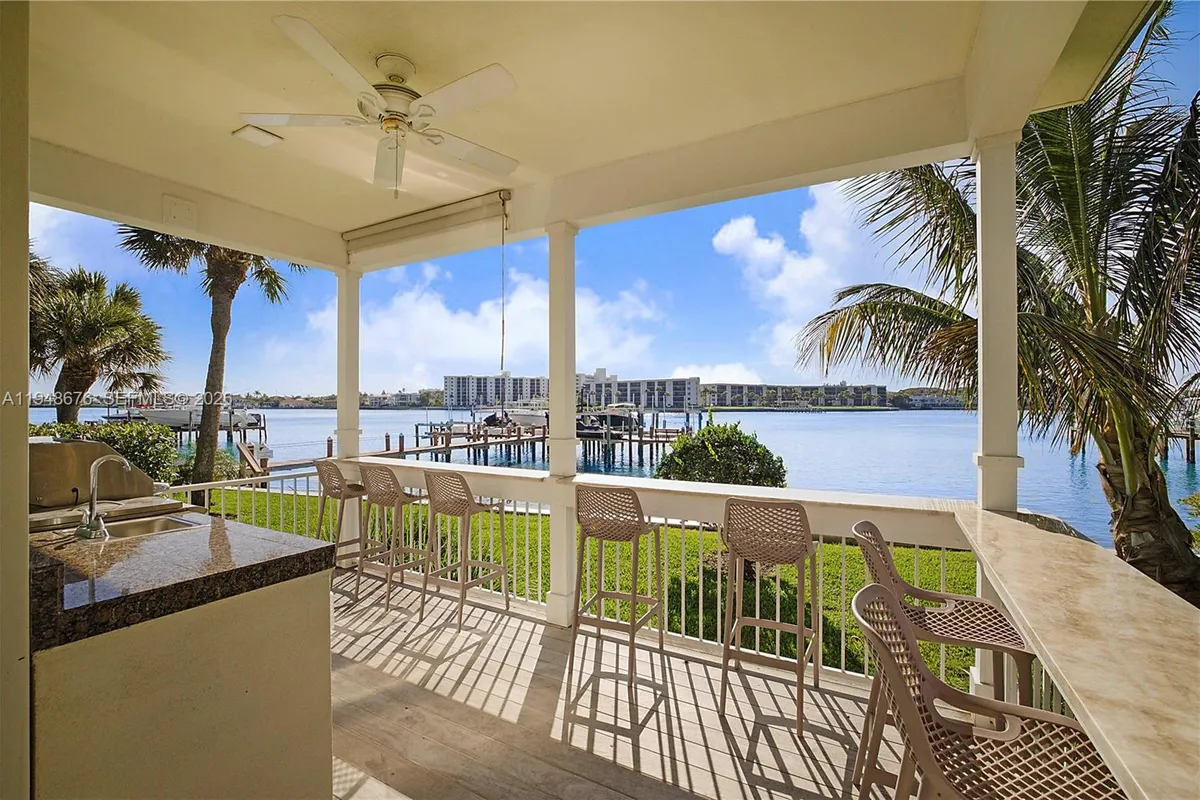 19950 Beach Rd # 4S, Jupiter FL 33469