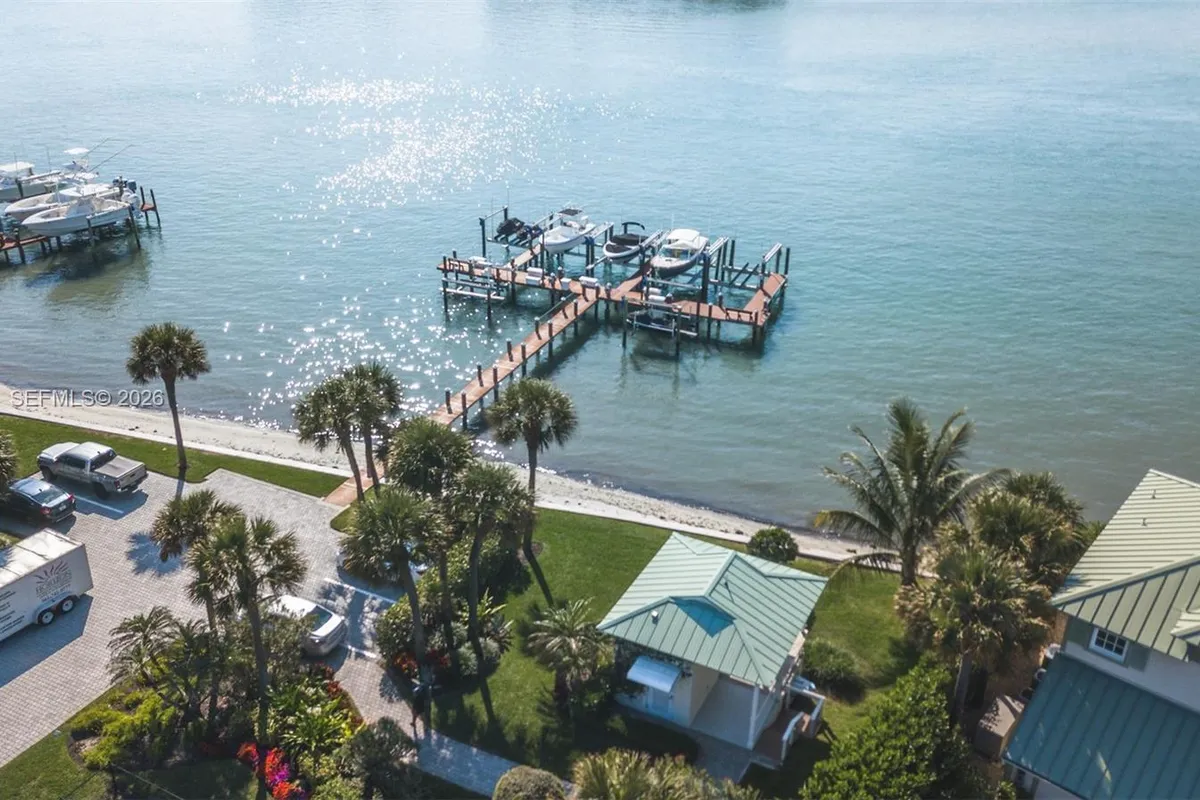 19950 Beach Rd # 4S, Jupiter FL 33469