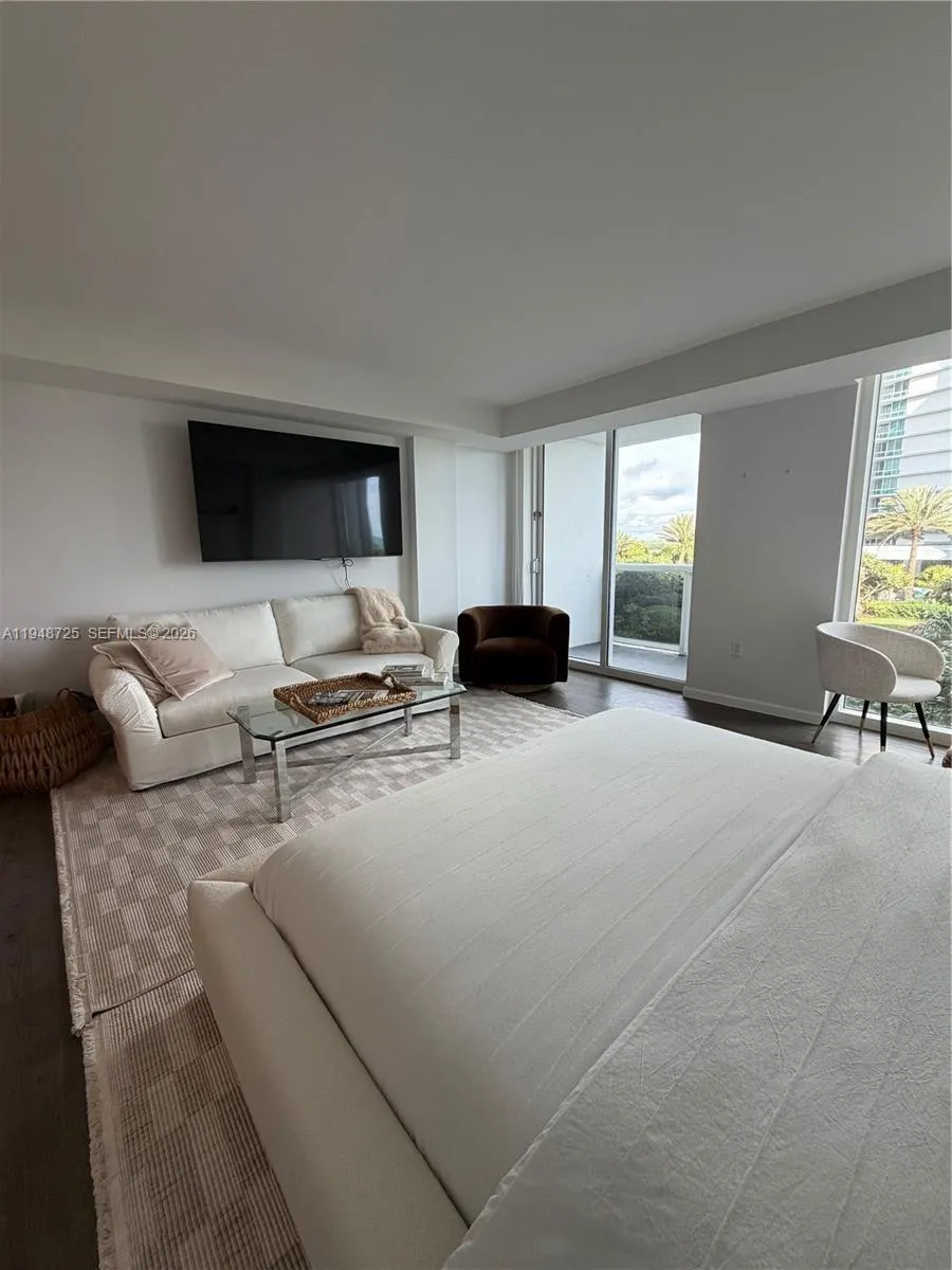 10275 Collins Ave # 402, Bal Harbour FL 33154