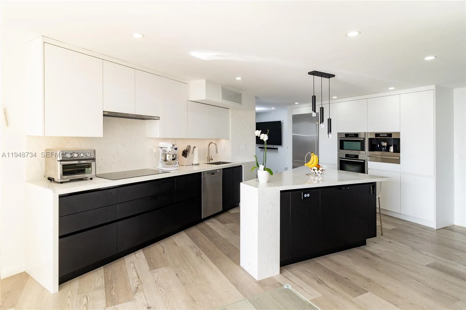 3180 S Ocean Dr # 619, Hallandale Beach FL 33009