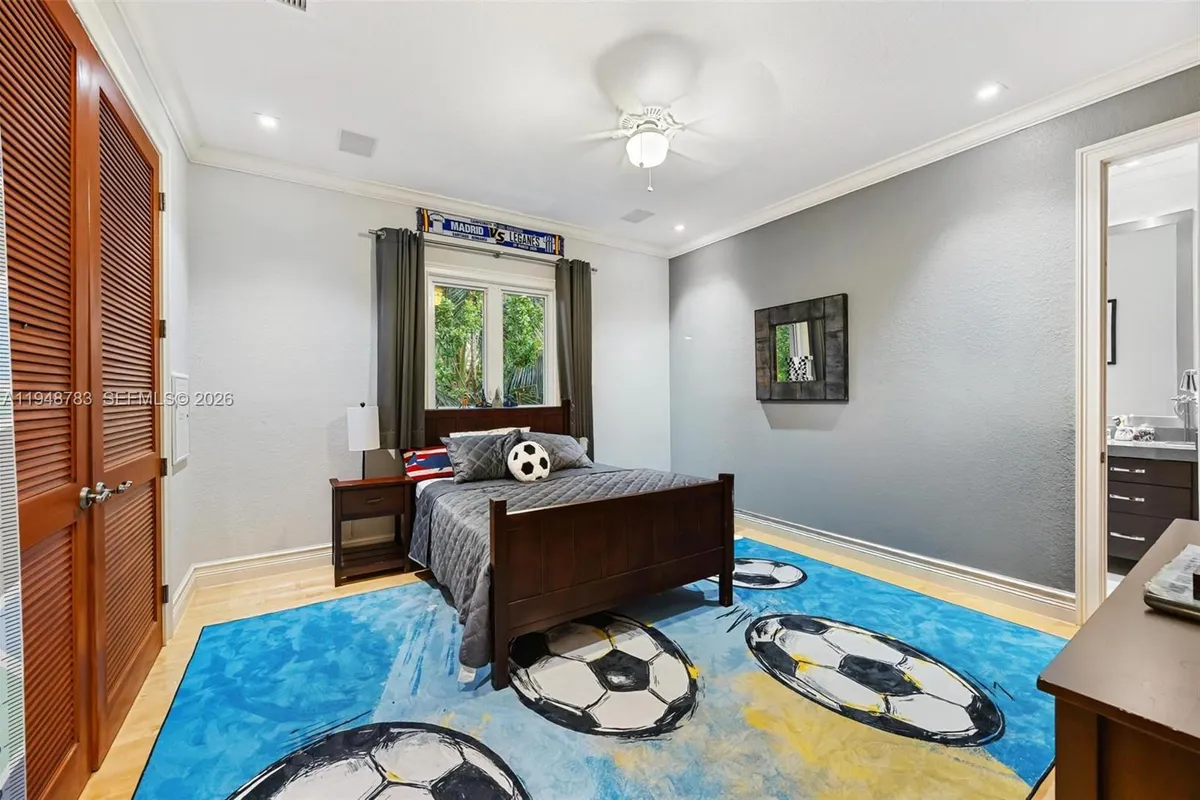 11011 Marin St, Coral Gables FL 33156