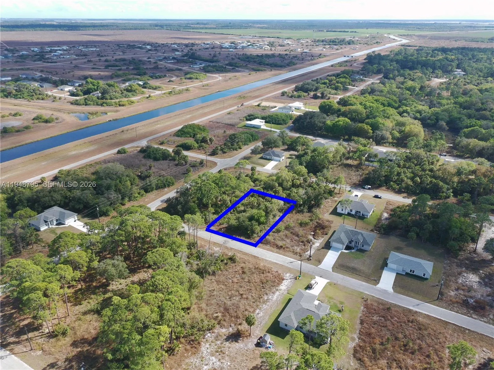 for sale at 315 Ivanhoe Ave, La Belle FL 33935