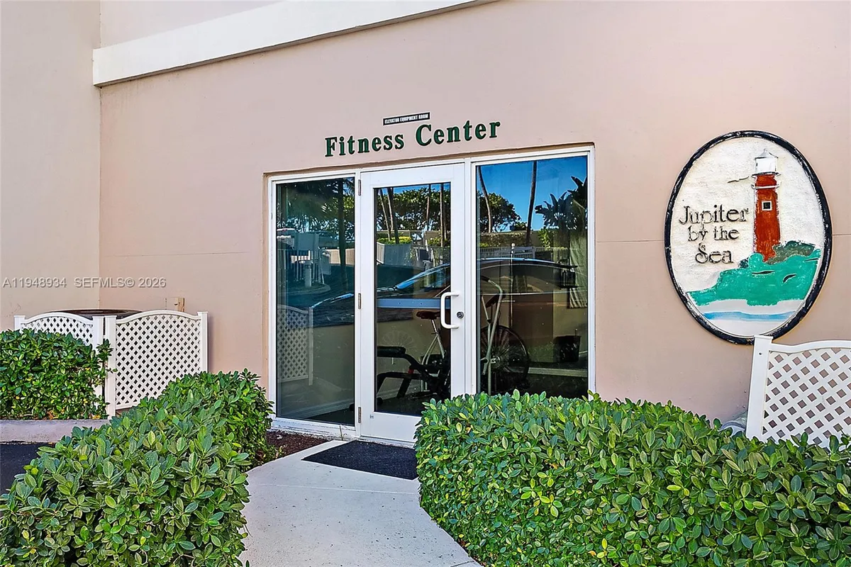 1660 S Highway A1A # 222, Jupiter FL 33477