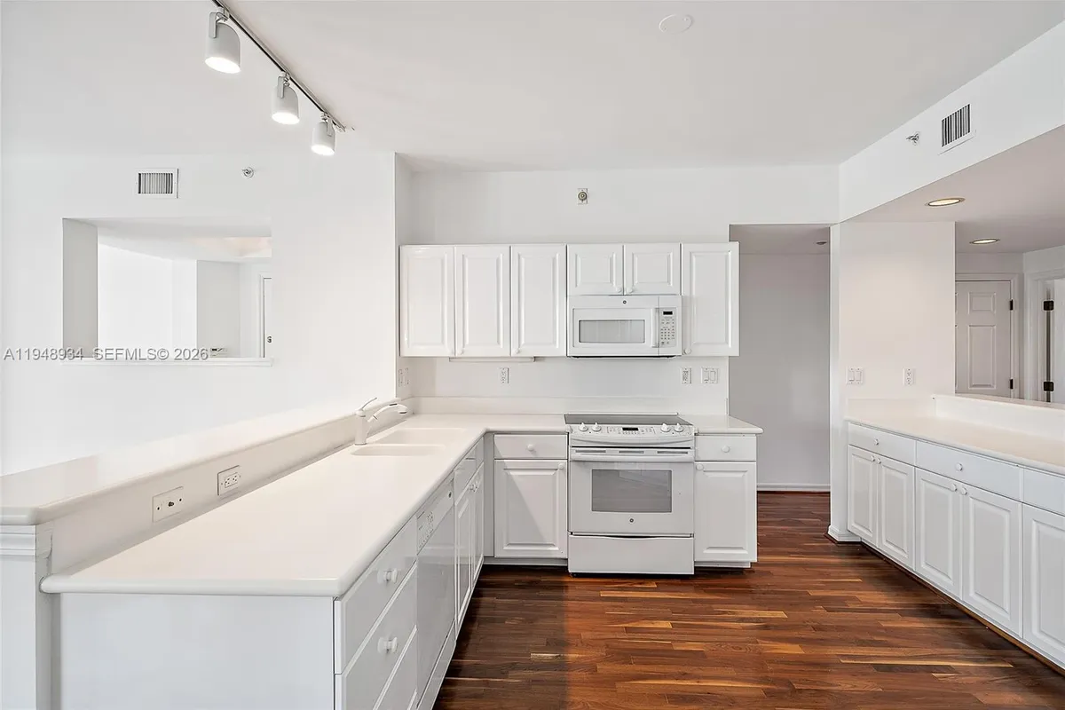 1660 S Highway A1A # 222, Jupiter FL 33477