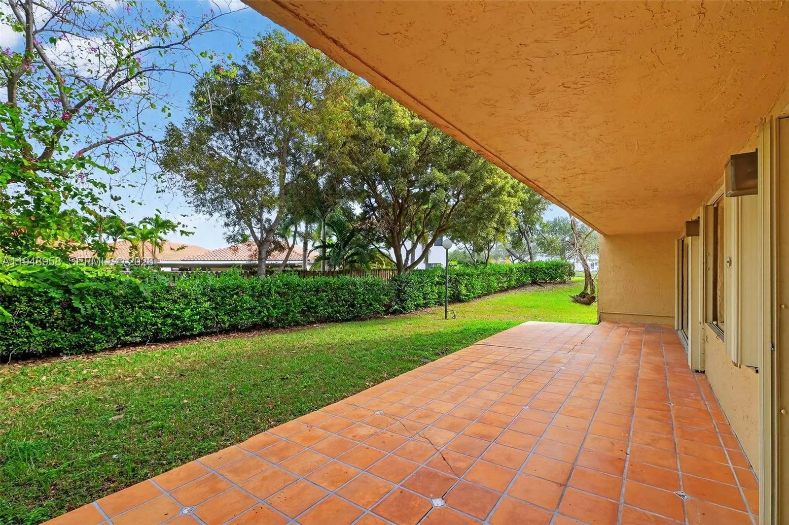 9937 NW 9th St. Cir. # 19, Miami FL 33172