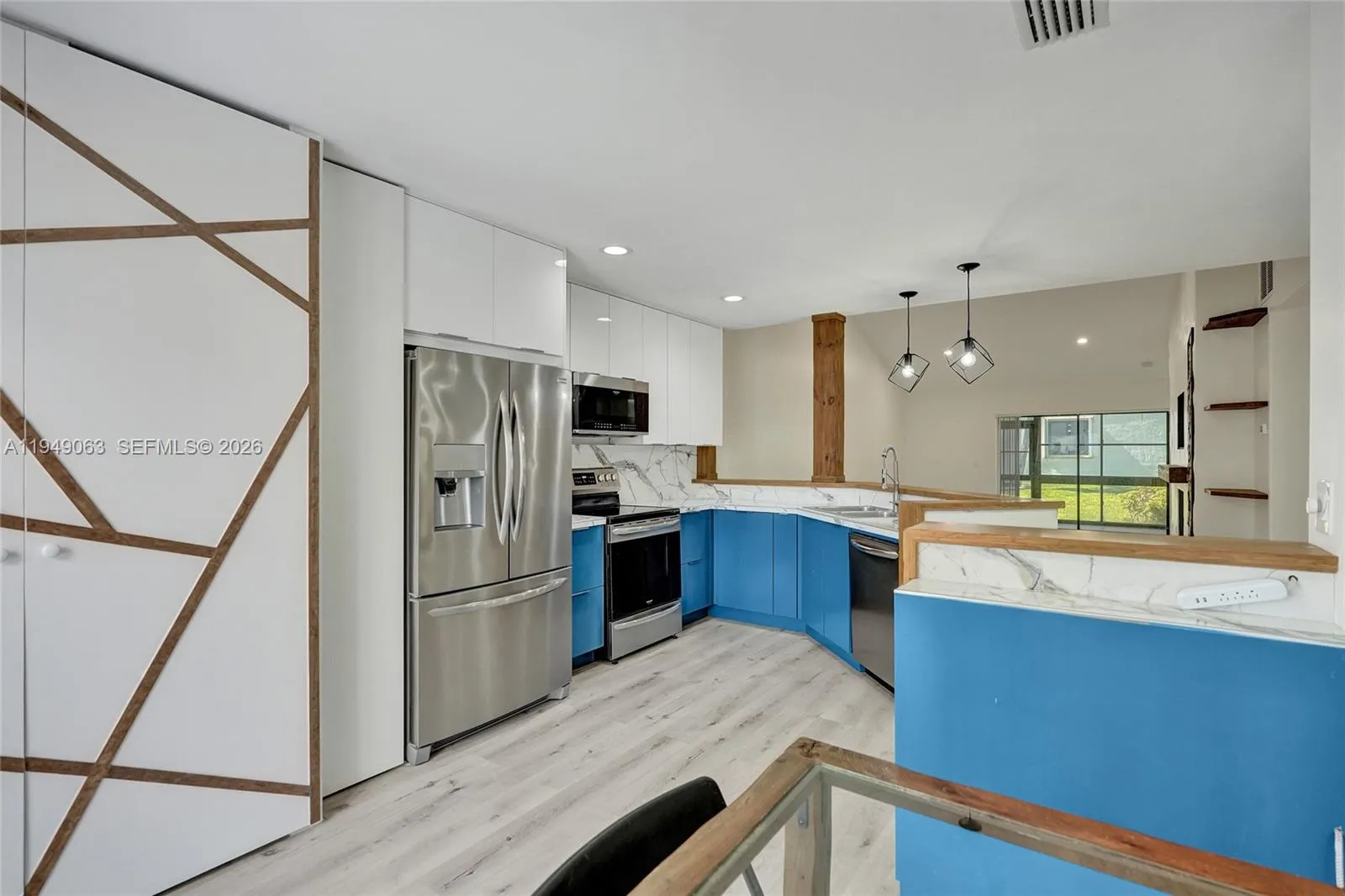 155 Love Cres, Royal Palm Beach FL 33411