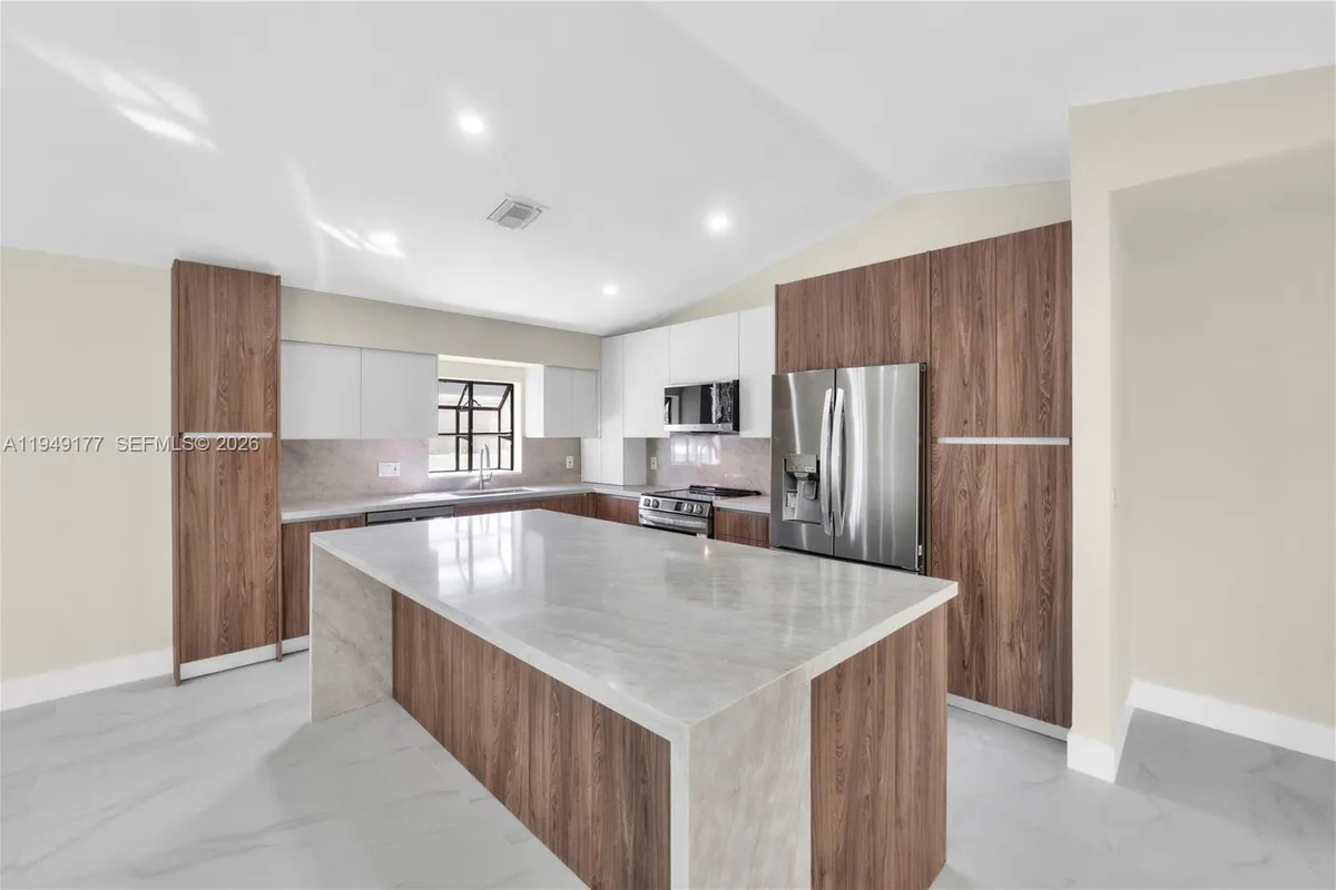 8419 NW 55th Ct, Coral Springs FL 33067