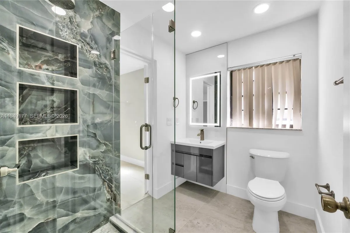 8419 NW 55th Ct, Coral Springs FL 33067