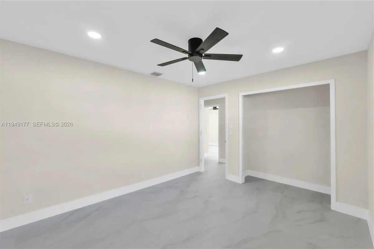 8419 NW 55th Ct, Coral Springs FL 33067