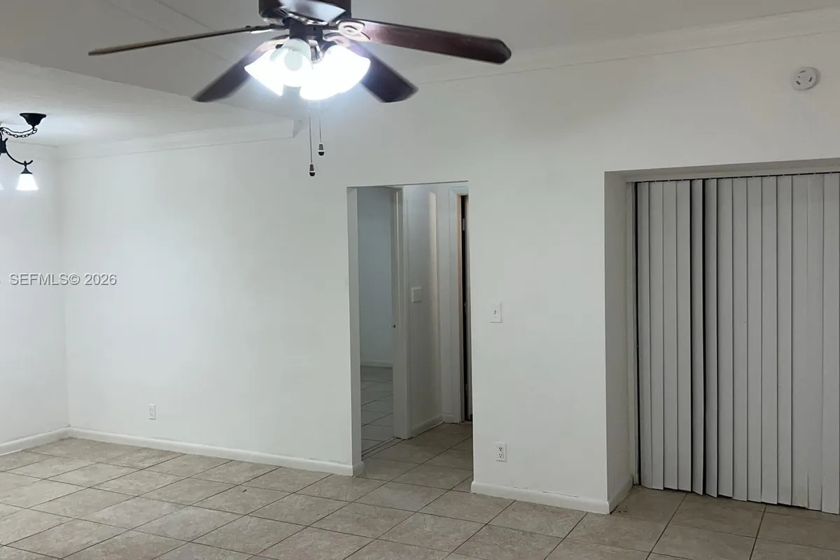 1802 Waterview Cir # 1802, Palm Springs FL 33461