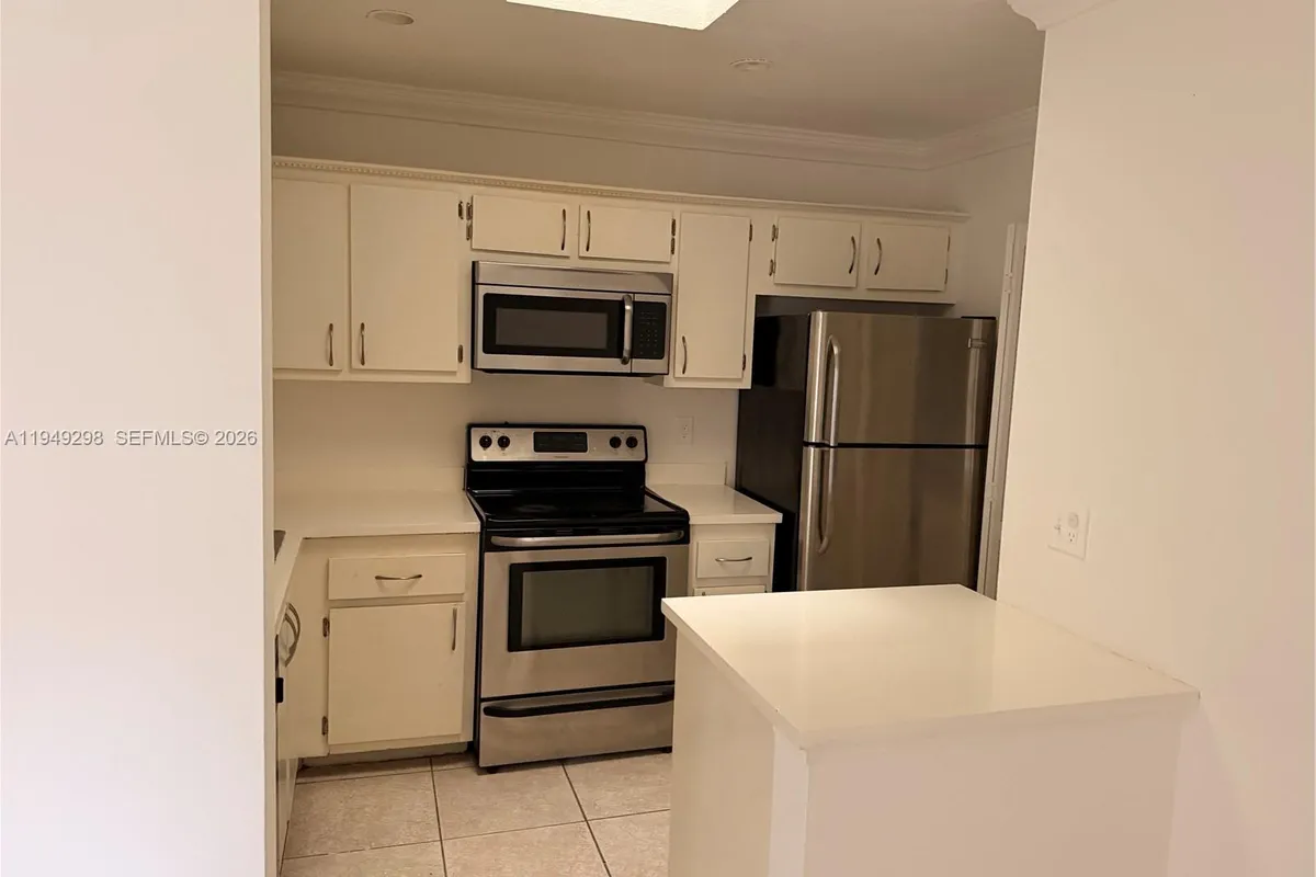 1802 Waterview Cir # 1802, Palm Springs FL 33461