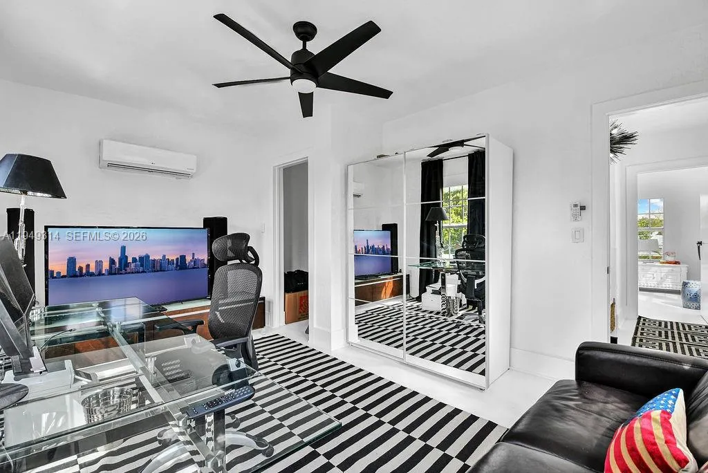 4722 SW 5th St # 4722, Miami FL 33134