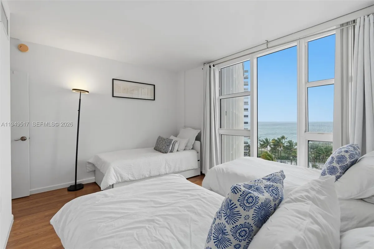 10275 Collins Ave # 718, Bal Harbour FL 33154