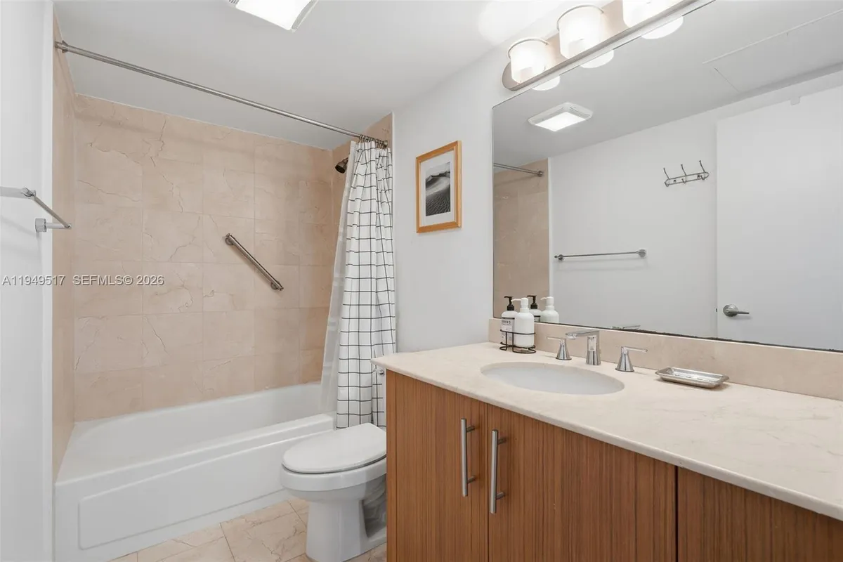 10275 Collins Ave # 718, Bal Harbour FL 33154