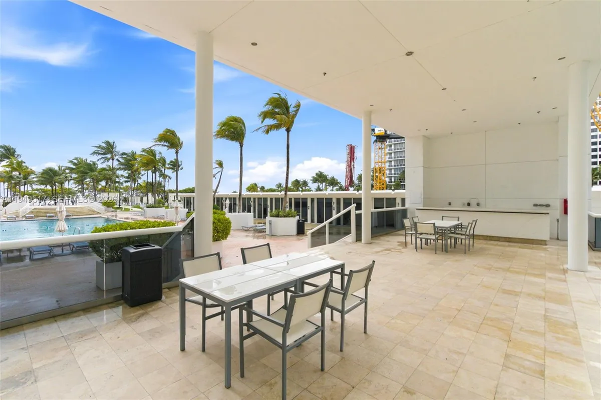 10275 Collins Ave # 718, Bal Harbour FL 33154