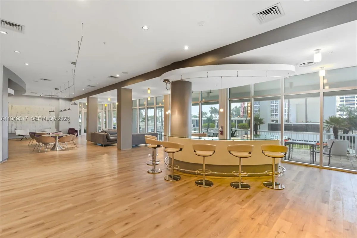 10275 Collins Ave # 718, Bal Harbour FL 33154