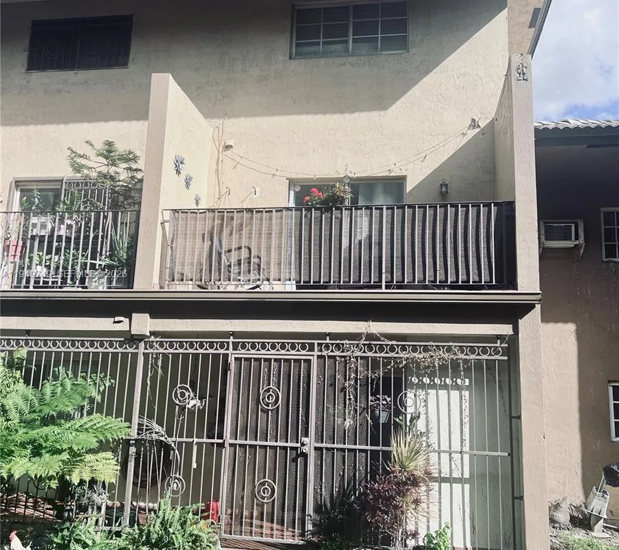 8851 NW 119th St # 5221, Hialeah Gardens FL 33018