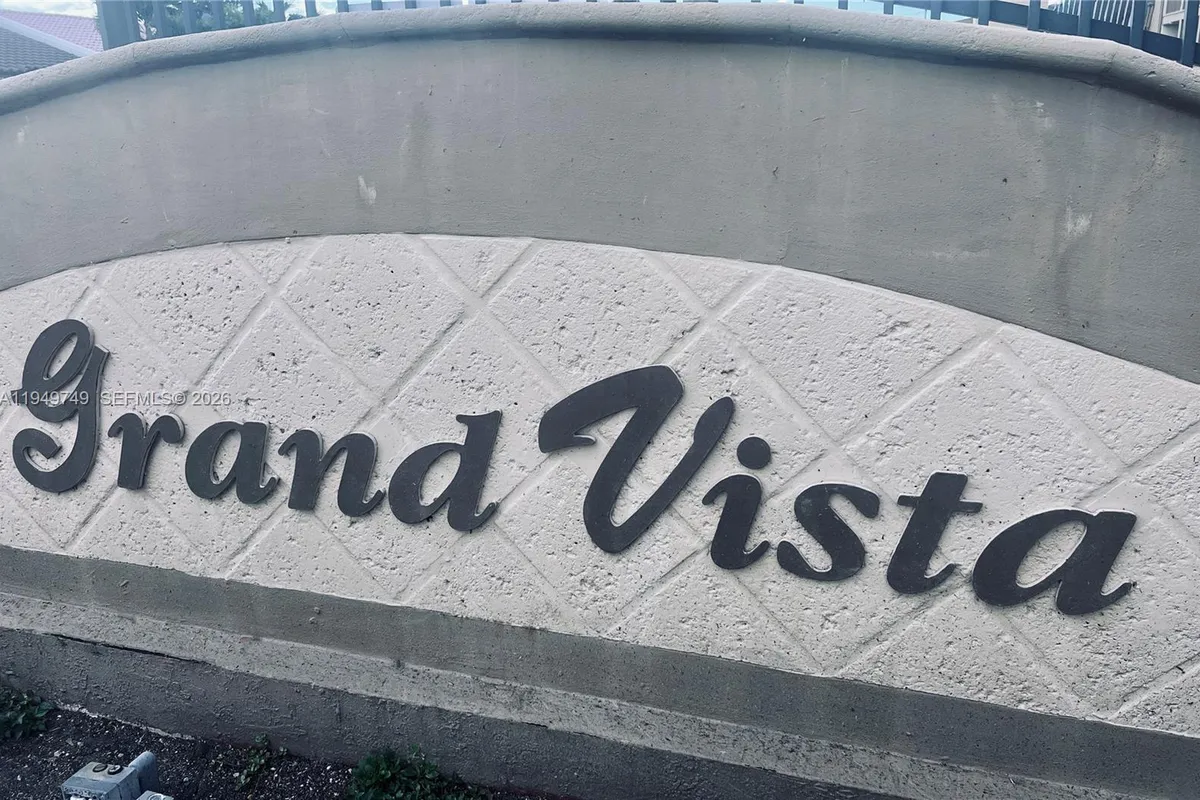 8851 NW 119th St # 5221, Hialeah Gardens FL 33018