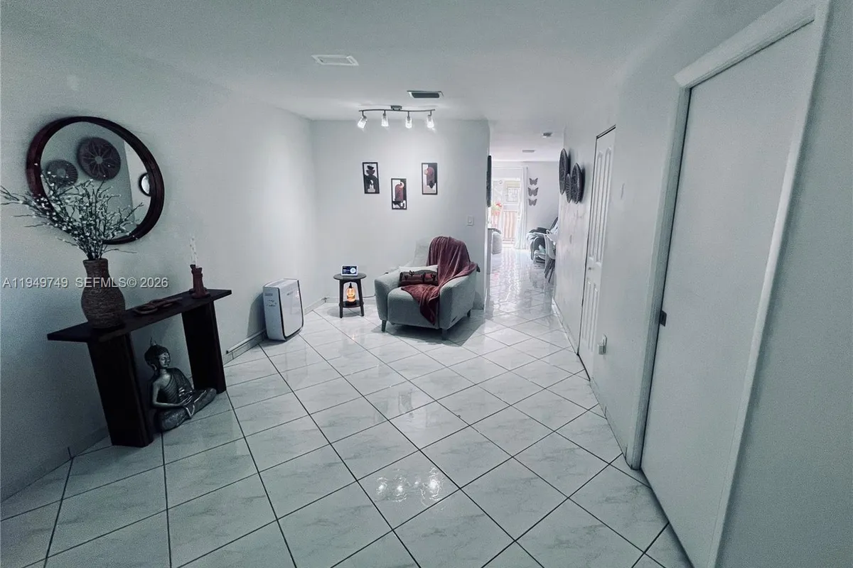 8851 NW 119th St # 5221, Hialeah Gardens FL 33018