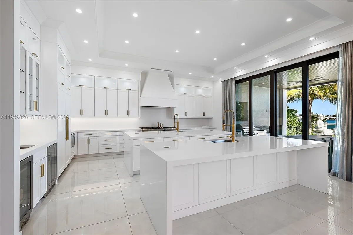 9 Bamboo Ln, Jupiter FL 33458