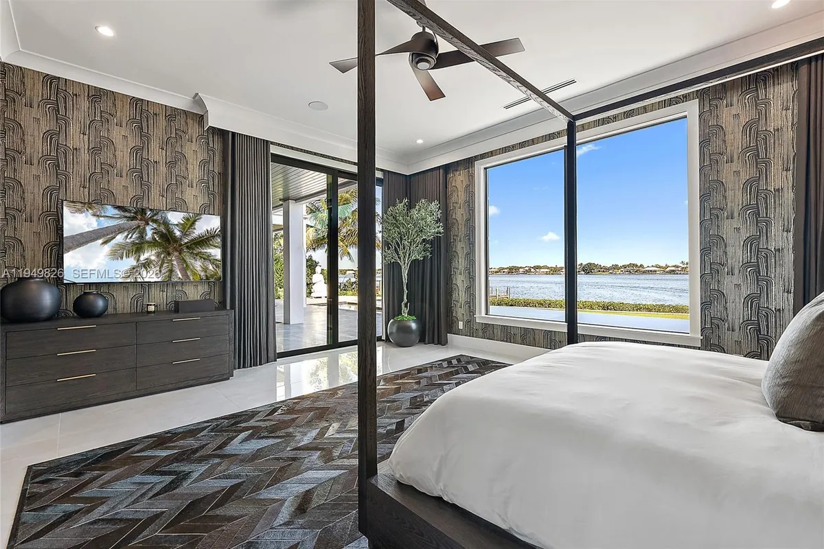 9 Bamboo Ln, Jupiter FL 33458