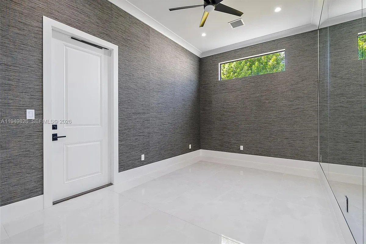 9 Bamboo Ln, Jupiter FL 33458