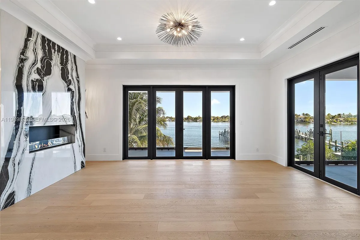 9 Bamboo Ln, Jupiter FL 33458