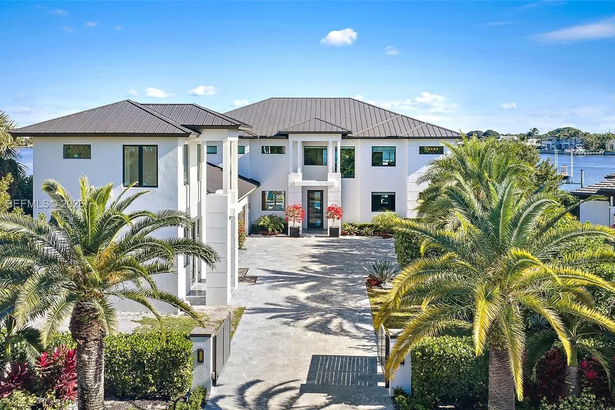 9 Bamboo Ln, Jupiter FL 33458