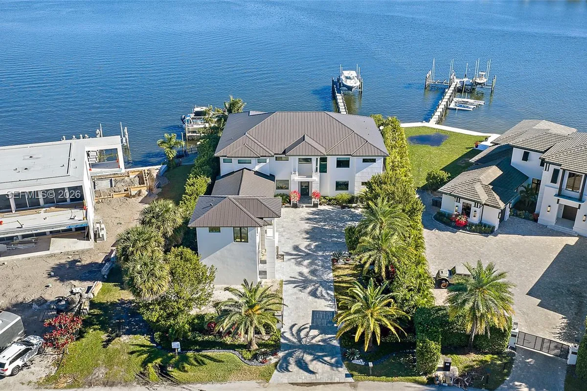 9 Bamboo Ln, Jupiter FL 33458