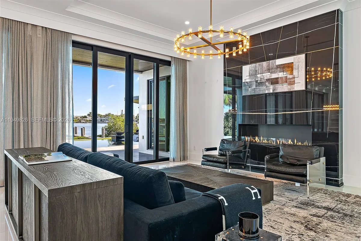 9 Bamboo Ln, Jupiter FL 33458