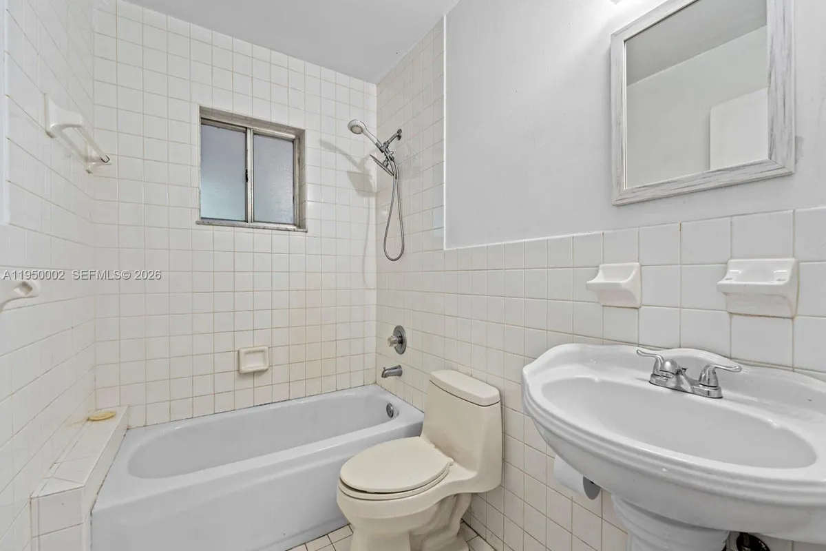 11075 SW 221st Ter, Miami FL 33170