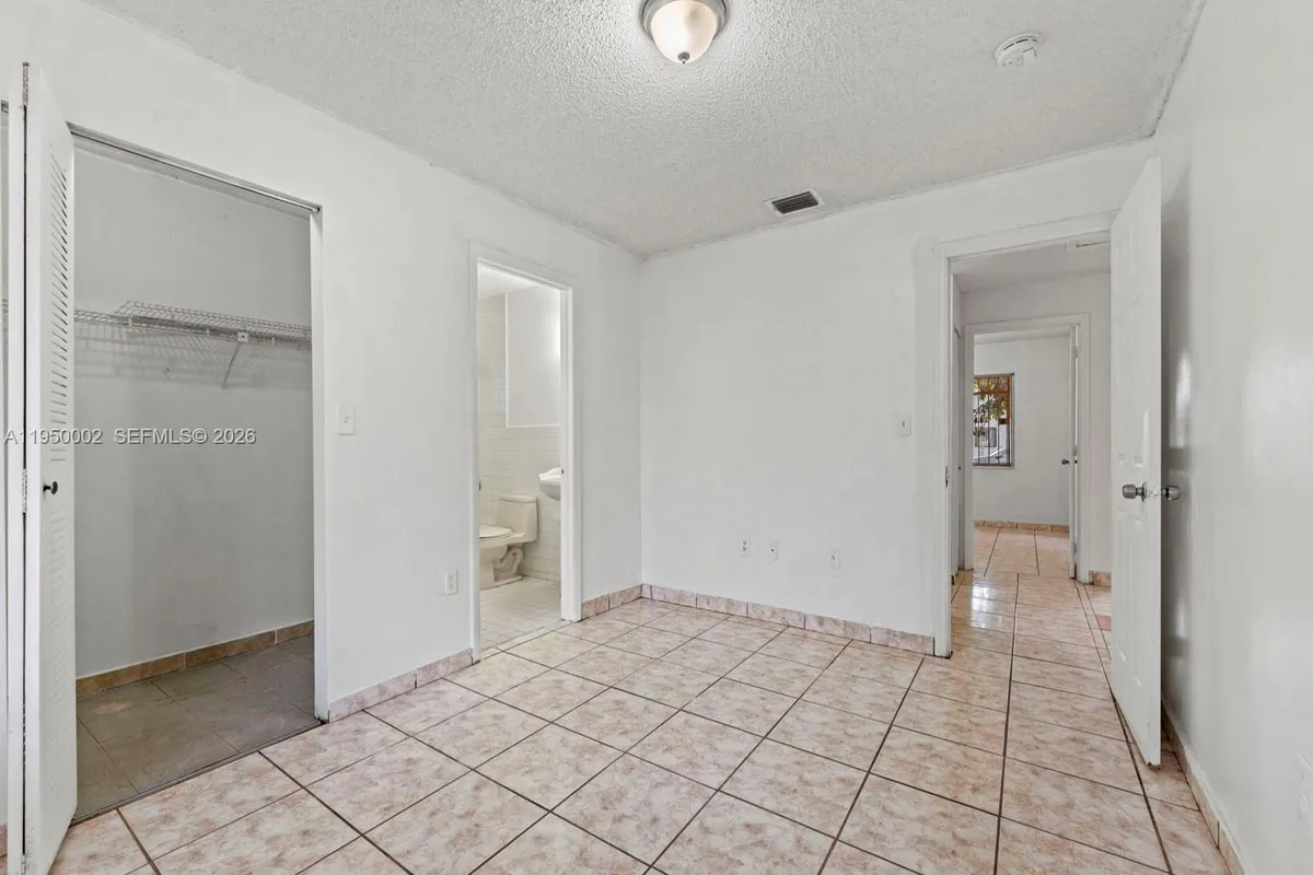 11075 SW 221st Ter, Miami FL 33170